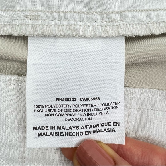 NWOT | NikeGolf Cream Dri-Fit High-Rise Women’s Shorts - Picture 12 of 14